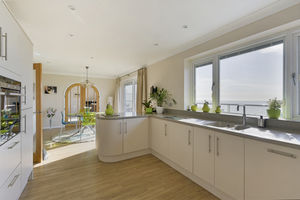 Kitchen- click for photo gallery